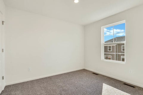 Tiny photo for 2042 Yellowstone Boulevard, Mundelein, IL 60060 (MLS # 12762729)