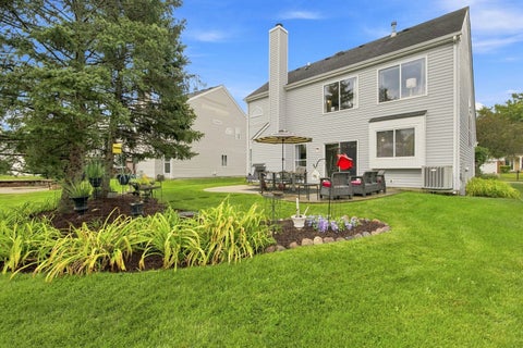 Tiny photo for 736 Wildflower Circle, Naperville, IL 60540 (MLS # 12726228)