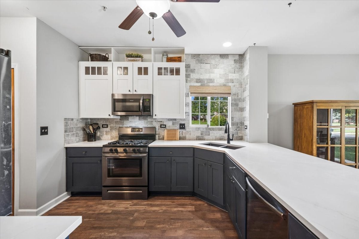 2045 Village View Drive