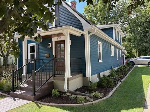 632 ILLINOIS Street Geneva IL 60134