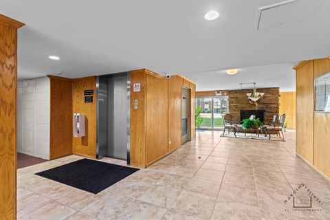 Tiny photo for 127 N Wolf Road #53B, Wheeling, IL 60090 (MLS # 12465636)