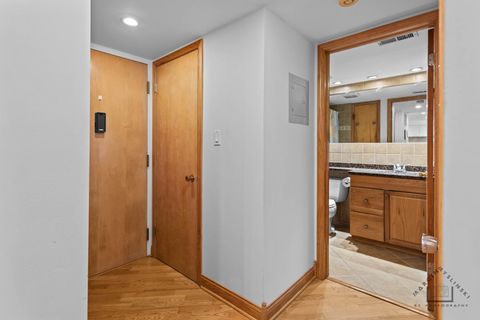 Tiny photo for 127 N Wolf Road #53B, Wheeling, IL 60090 (MLS # 12465636)
