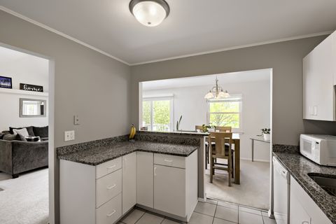 Tiny photo for 41 Ashburn Court #X2, Schaumburg, IL 60193 (MLS # 12634885)