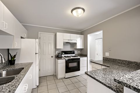 Tiny photo for 41 Ashburn Court #X2, Schaumburg, IL 60193 (MLS # 12634885)