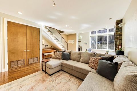 Tiny photo for 1632 W Julian Street #1W, Chicago, IL 60622 (MLS # 12604545)