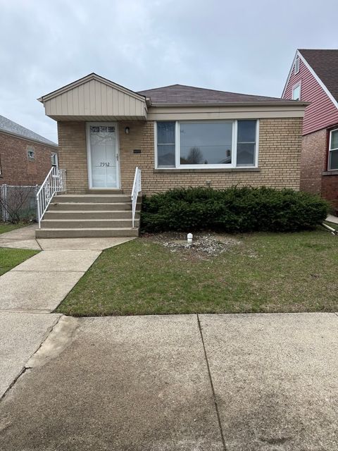 Photo of 7952 S Trumbull Avenue, Chicago, IL 60652 (MLS # 12608068)