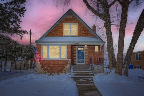 Photo of 10646 S Saint Louis Avenue, Chicago, IL 60655 (MLS # 12526872)