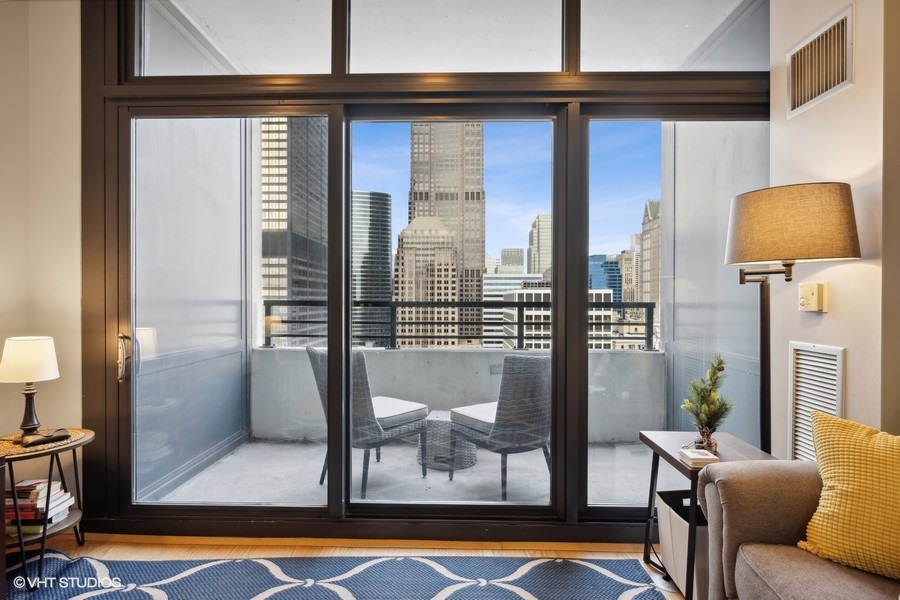 235 W Van Buren Street 3421