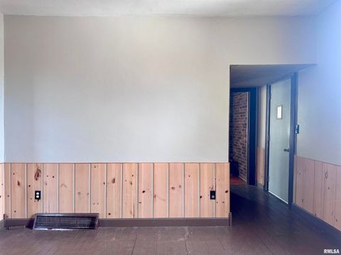 Tiny photo for 916 7TH Street, Fulton, IL 61252 (MLS # QC4268520)