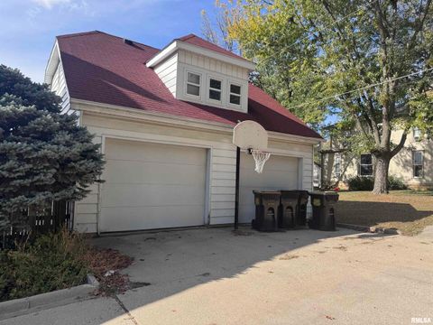 Tiny photo for 916 7TH Street, Fulton, IL 61252 (MLS # QC4268520)