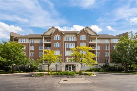 Photo of 610 Robert York Avenue #104, Deerfield, IL 60015 (MLS # 12469820)