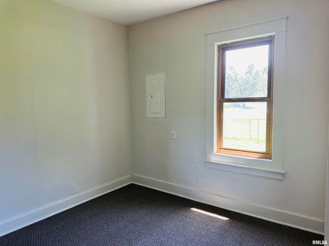 Tiny photo for 602 5TH Street, Rock Island, IL 61201 (MLS # QC4265454)