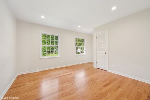 Tiny photo for 26 Berkshire Lane, Lincolnshire, IL 60069 (MLS # 12472882)