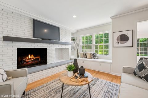 Tiny photo for 26 Berkshire Lane, Lincolnshire, IL 60069 (MLS # 12472882)