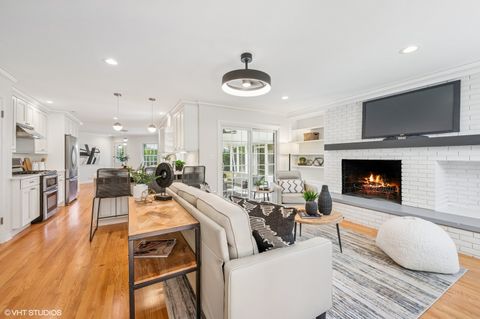 Tiny photo for 26 Berkshire Lane, Lincolnshire, IL 60069 (MLS # 12472882)