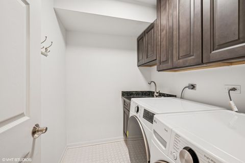 Tiny photo for 26 Berkshire Lane, Lincolnshire, IL 60069 (MLS # 12472882)