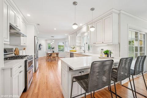 Tiny photo for 26 Berkshire Lane, Lincolnshire, IL 60069 (MLS # 12472882)