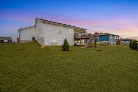 Tiny photo for 3 Fedor Circle, Bloomington, IL 61705 (MLS # 12581423)