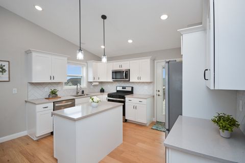 Tiny photo for 3 Fedor Circle, Bloomington, IL 61705 (MLS # 12581423)