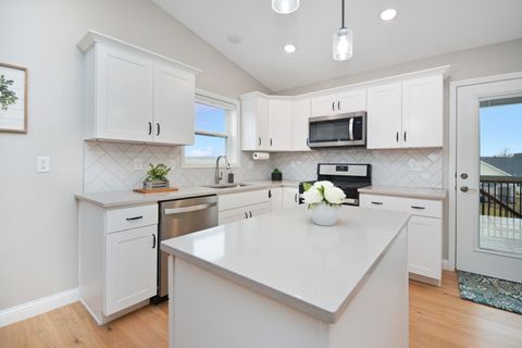 Tiny photo for 3 Fedor Circle, Bloomington, IL 61705 (MLS # 12581423)