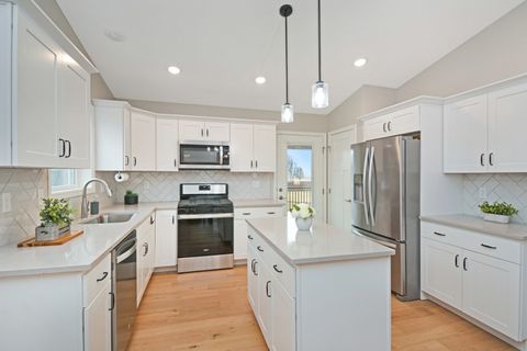 Tiny photo for 3 Fedor Circle, Bloomington, IL 61705 (MLS # 12581423)