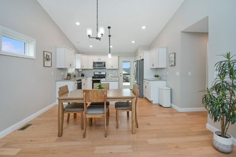 Tiny photo for 3 Fedor Circle, Bloomington, IL 61705 (MLS # 12581423)