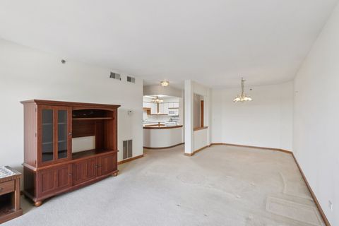 Tiny photo for 7450 N Waukegan Road #505, Niles, IL 60714 (MLS # 12592151)