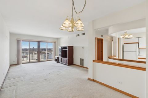 Tiny photo for 7450 N Waukegan Road #505, Niles, IL 60714 (MLS # 12592151)