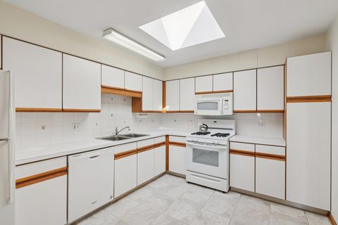 Tiny photo for 7450 N Waukegan Road #505, Niles, IL 60714 (MLS # 12592151)