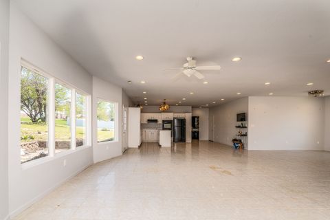 Tiny photo for 10 Peachtree Place, Harrisburg, IL 62946 (MLS # 12616419)