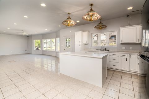 Tiny photo for 10 Peachtree Place, Harrisburg, IL 62946 (MLS # 12616419)