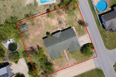 Tiny photo for 10 Peachtree Place, Harrisburg, IL 62946 (MLS # 12616419)