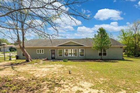 Tiny photo for 10 Peachtree Place, Harrisburg, IL 62946 (MLS # 12616419)