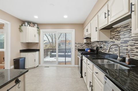 Tiny photo for 72 W Nevada Avenue, Glendale Heights, IL 60139 (MLS # 12541379)