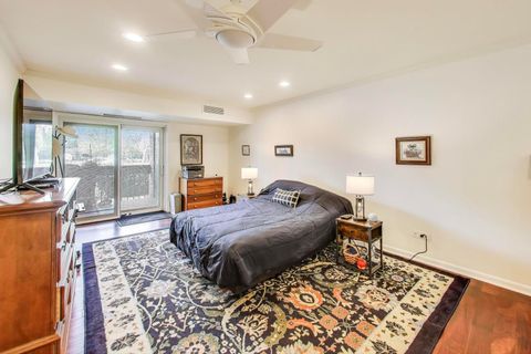 Tiny photo for 3955 Mission Hills Road #D, Northbrook, IL 60062 (MLS # 12527797)