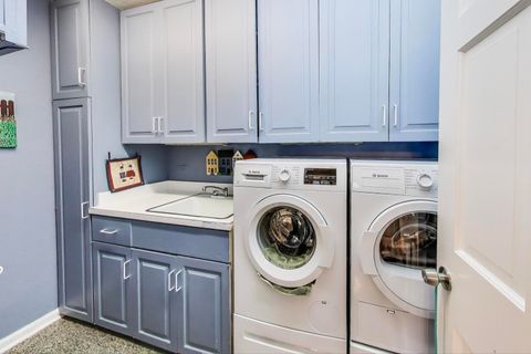 Tiny photo for 3955 Mission Hills Road #D, Northbrook, IL 60062 (MLS # 12527797)