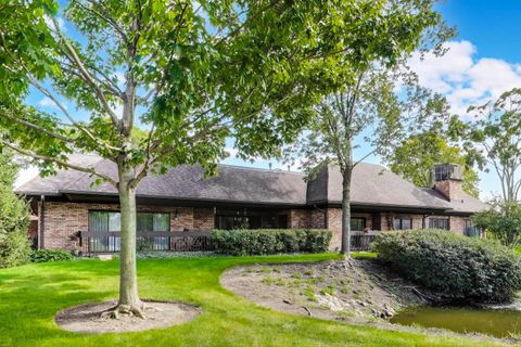 Tiny photo for 3955 Mission Hills Road #D, Northbrook, IL 60062 (MLS # 12527797)