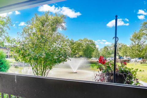 Tiny photo for 3955 Mission Hills Road #D, Northbrook, IL 60062 (MLS # 12527797)