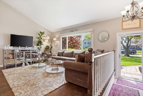 Tiny photo for 758 7TH Avenue, Libertyville, IL 60048 (MLS # 12633383)