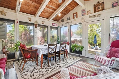 Tiny photo for 758 7TH Avenue, Libertyville, IL 60048 (MLS # 12633383)