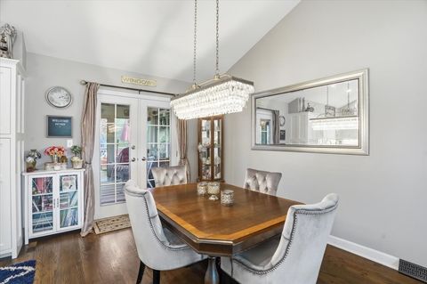 Tiny photo for 758 7TH Avenue, Libertyville, IL 60048 (MLS # 12633383)
