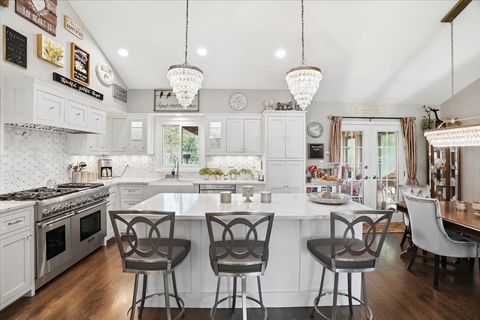 Tiny photo for 758 7TH Avenue, Libertyville, IL 60048 (MLS # 12633383)