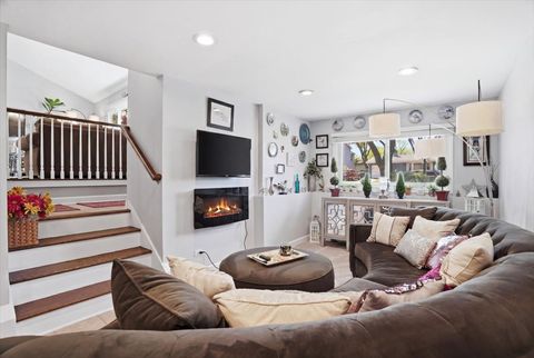 Tiny photo for 758 7TH Avenue, Libertyville, IL 60048 (MLS # 12633383)