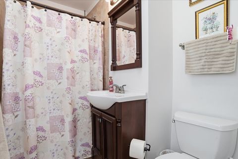 Tiny photo for 758 7TH Avenue, Libertyville, IL 60048 (MLS # 12633383)