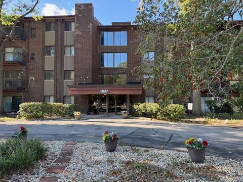 14647 Greenwood Road 312 Dolton IL 60419