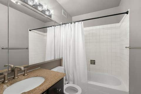 Tiny photo for 2650 N Lakeview Avenue #404, Chicago, IL 60614 (MLS # 12727454)