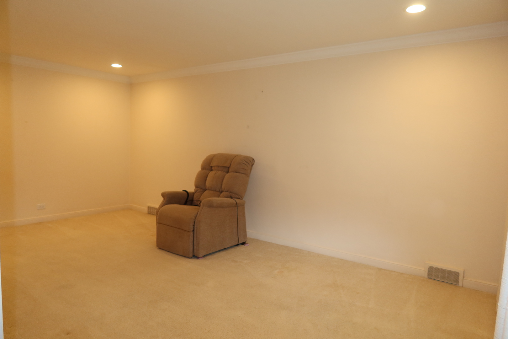 10132 S Fairfield Avenue