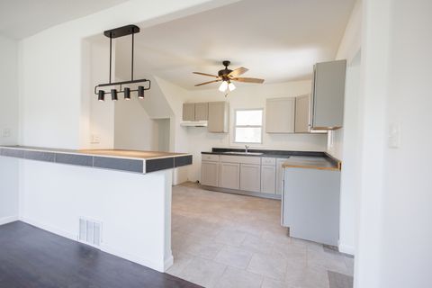 Tiny photo for 382 S Elm Avenue, Kankakee, IL 60901 (MLS # 12412865)