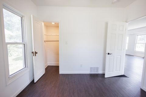 Tiny photo for 382 S Elm Avenue, Kankakee, IL 60901 (MLS # 12412865)