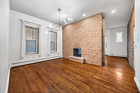 Tiny photo for 813 W Oakdale Avenue #1W, Chicago, IL 60657 (MLS # 12773757)